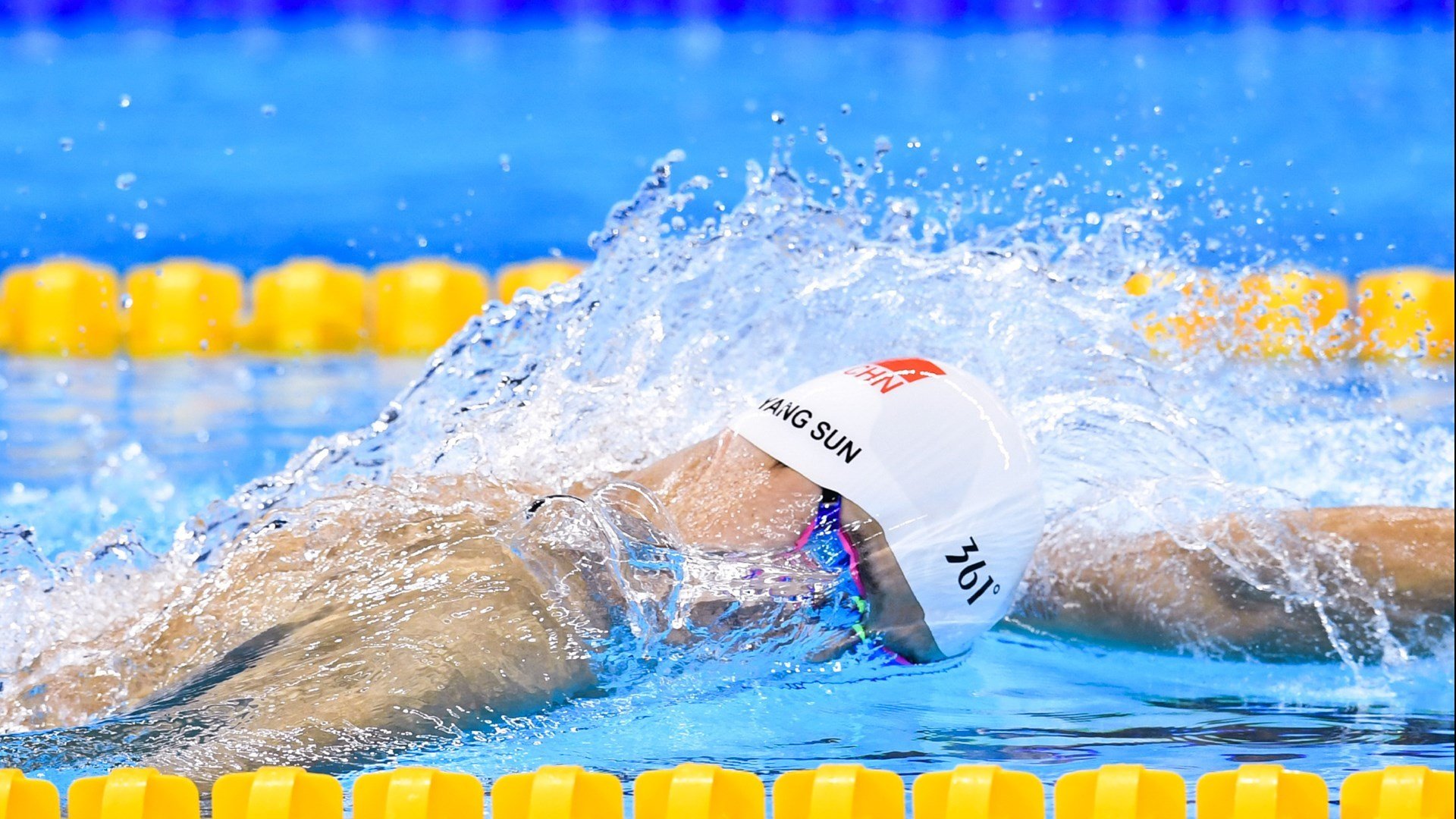 谷爱凌再创历史 自由式滑雪世界杯中国站勇夺双冠