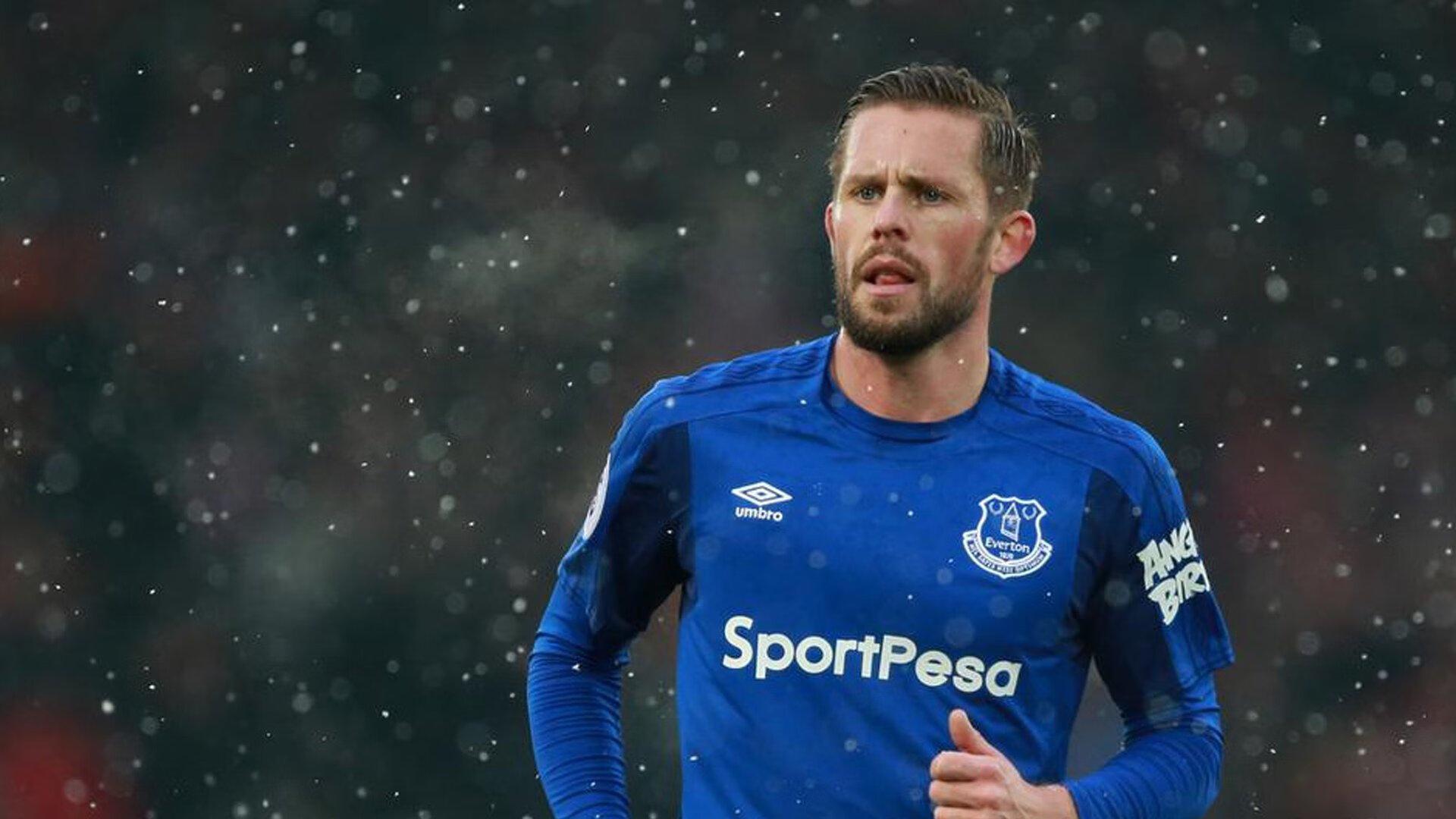 诺坎普新招，网红投简历当一日工人，解锁免费看球体验