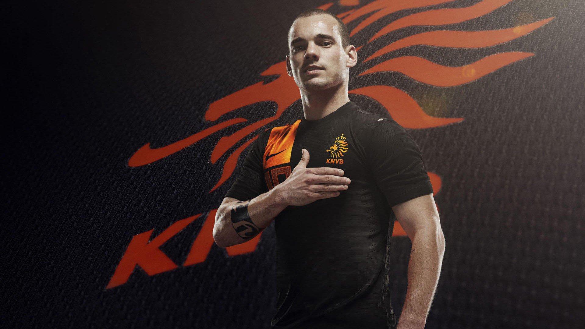 邵佳一临危受命执掌国足帅印 中国足球开启技术流革新征程